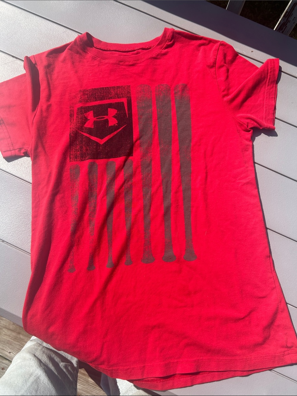 Under Armour Red Short-Sleeve Graphic Tee with Gray Logo